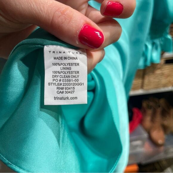 NWOT Trina Turk Blouse - Picture 3 of 4